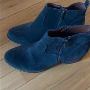 Lucky Brand short green boots